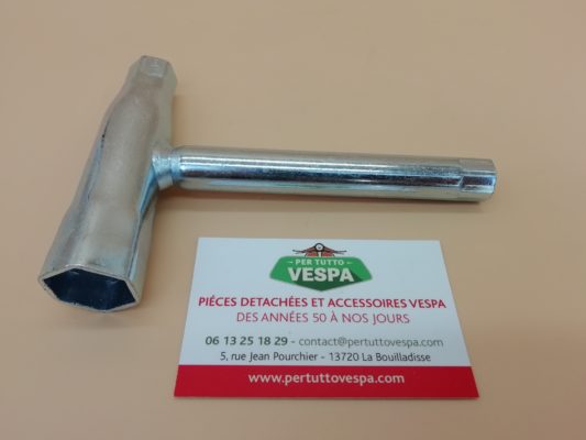Clé à bougie pour Vespa grosse coque