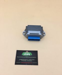 Régulateur de tension 5 broches 12v - 20A - 34/36W  pour Vespa PK - PX / Arco 125-200 avec démarreur électrique / Branchement A / A / G / +B / masse - Pour stator 7 fils
