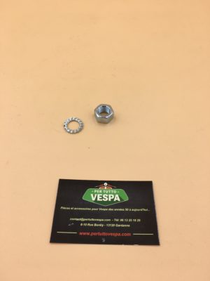 Écrou du volant magnétique avec sa rondelle pour Vespa  PX / T5 / Cosa / PK XL / PK125 (M12 x 1,25)