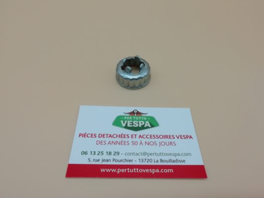 Rondelle frein (corbeille de sécurité)) pour l'écrou de roue arrière Vespa Px / T5