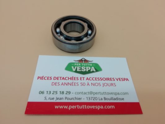 Roulement de vilebrequin du coté allumage D. 20-47-14 pour Vespa 50 ( se monte aussi sur roue arrière pour Vespa 50 / 125 Primavera / ET3 / Sprint / Px / GTR / vnb ( SKF 6204 C3) )