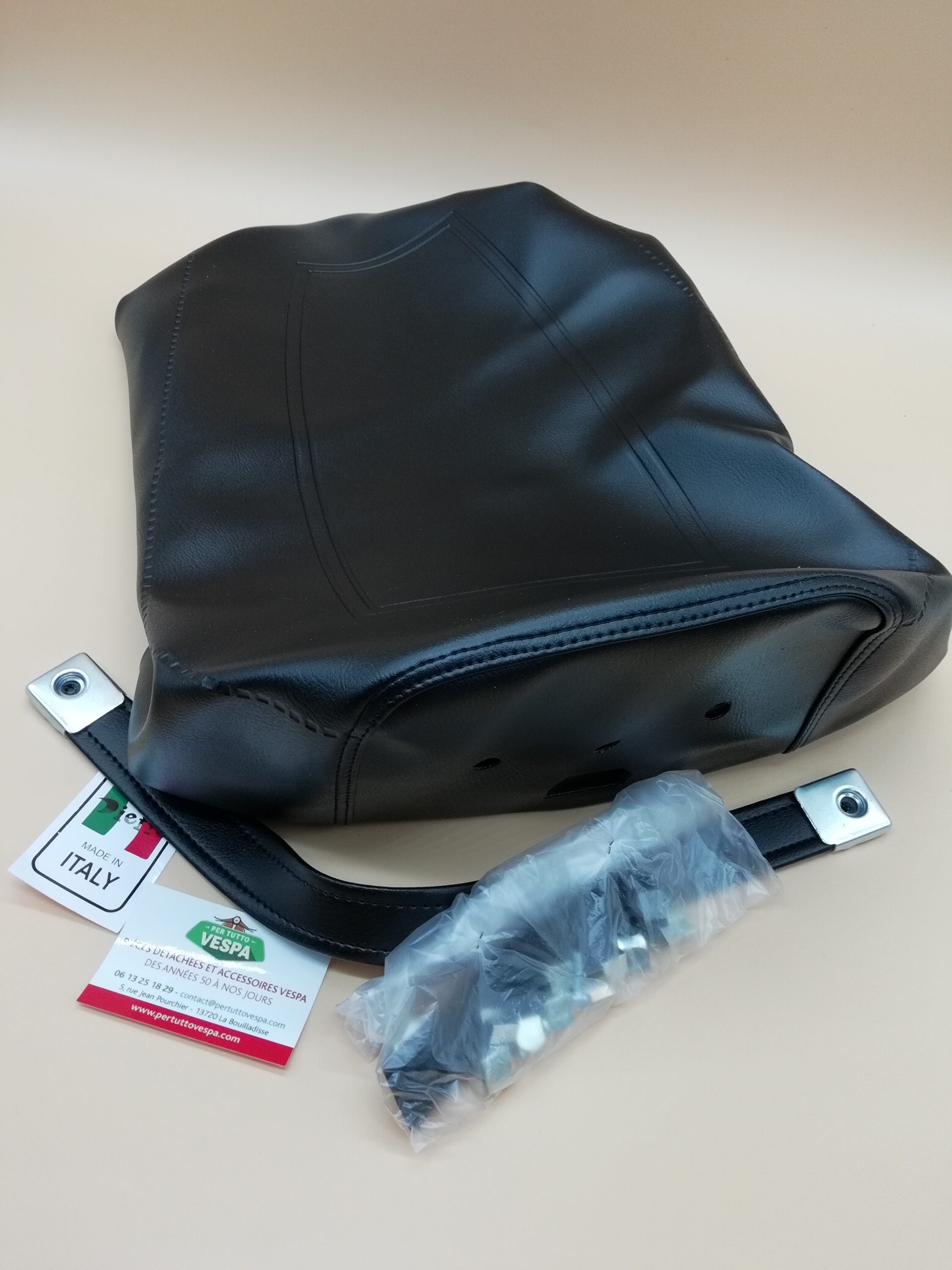 Feu Arrière Clignotant Pour Selle De Vélo – SELLE ROYAL – LED – Alimentation Pile CR2032 – Pour Sécurité