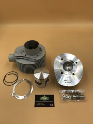 Kit PINASCO ALU complet 215cc (213cc)  ( culasse, cylindre , piston complet , joints ) pour vespa 200 ( ce produit est exclusivement réservé à la compétition )