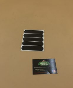 Autocollant (sticker) réfléchissant noir pour casque / livré par 5