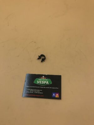 Attache en plastique de coiffe de cylindre pour vespa PX