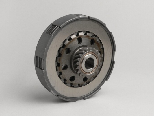 Embrayage complet Newfren  type cosa2 pour vespa PX  80-125-150 /  Cosa 125 - 22 dents - 8 ressorts / pour pignon élastique 67/68 dents