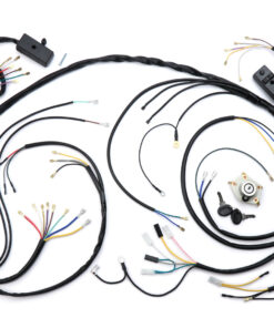 Faisceau complet avec commutateurs pour Vespa PX (modèles italiens, et vespa 2, ou pour la conversion d'un modèle avant 83 en électronique) 1981-1983, avec régulateur de tension à 3 broches, avec clignotants, sans batterie, klaxon AC, sans démarreur, stator électronique à 5 fils, contacteur dessus de guidon  d'allumage à 4 broche.