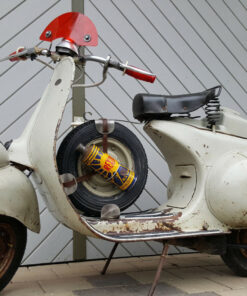 Support de roue de secours poutre central avant en aluminium + sangle cuir pour roue de 8 pouces- Pour Vespa ACMA / TYPE N / V1-15, V30-33, VM, VN, VL, VB, VU, GS150, ACMA, Sei Giorni, Lamp down, Faro Basso, VNA, VNB, VBA, VBB,